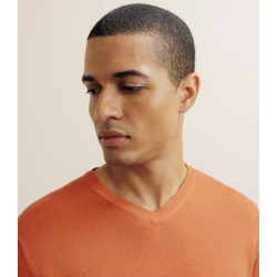 Pull col V manches longues Pull col V manches longues orange foncé IZAC COSMOPOLITE LE PUY EN VELAY 
