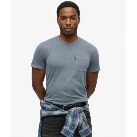 SUPERDRY T-shirt à poche classique Essential sur cosmo-lepuy.fr