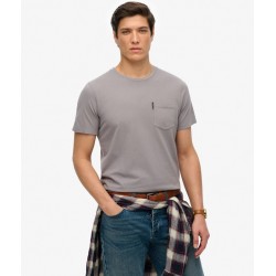 SUPERDRY T-shirt à poche classique Essential sur cosmo-lepuy.fr